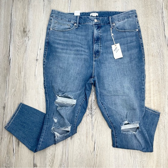 Good American Good Legs Crop Jeans - Picture 8 of 10